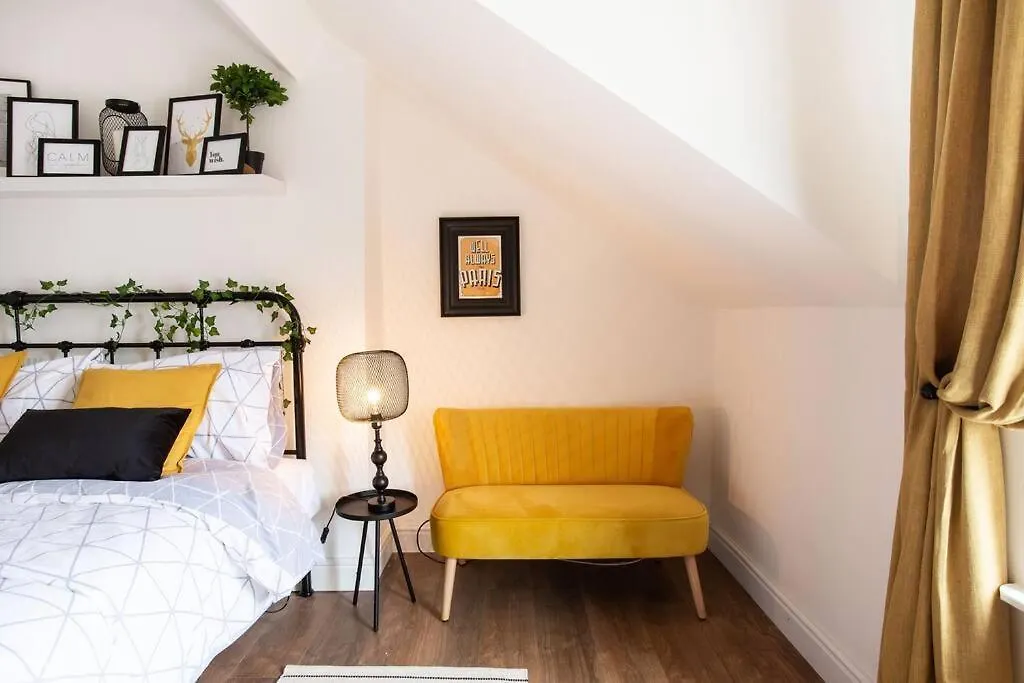 Holiday home Luxurious 4-Bed Townhouse In The Heart Of Belfast Villa